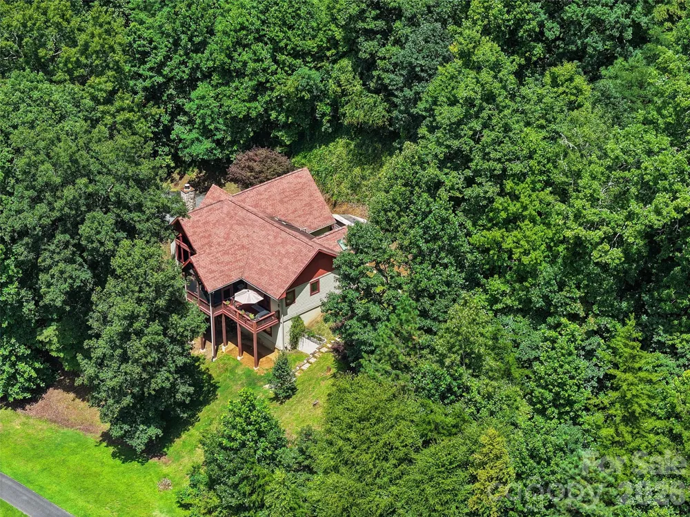 270 Par 3 Road Whittier, NC 28789