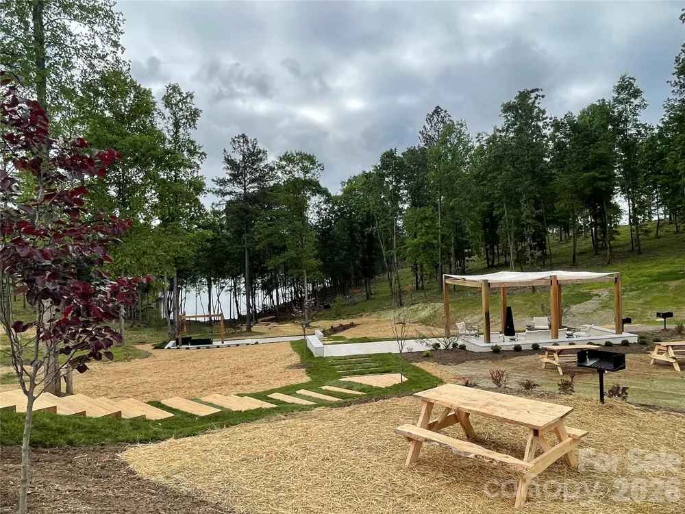 3186 Pyramid Peak Trail #209 Connelly Springs, NC 28612
