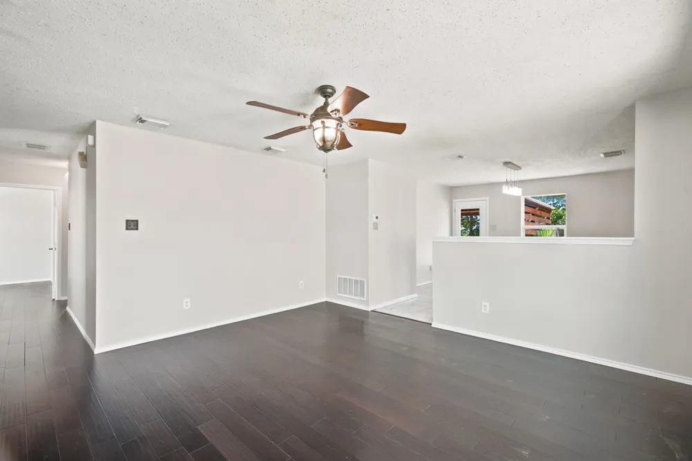 300 Deer Run Drive Sanger, TX 76266
