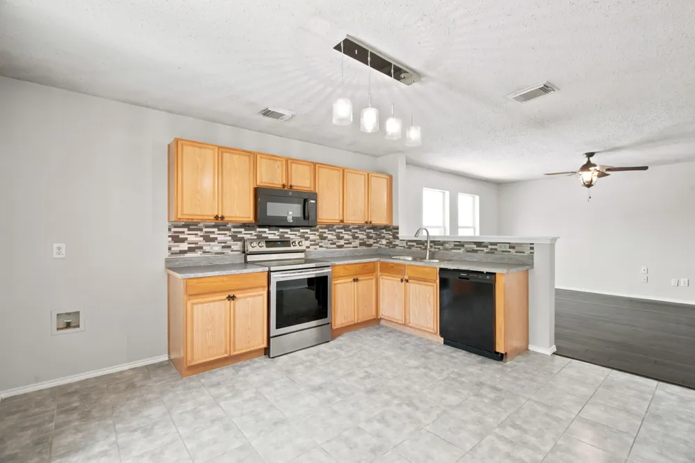300 Deer Run Drive Sanger, TX 76266