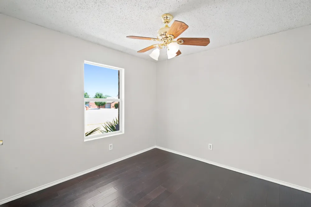 300 Deer Run Drive Sanger, TX 76266