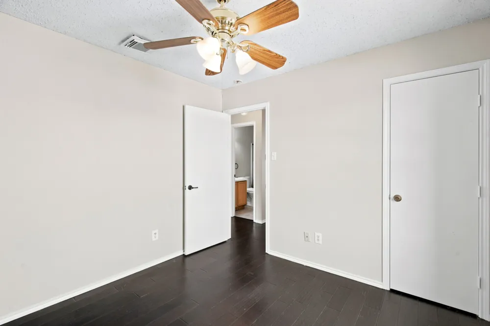 300 Deer Run Drive Sanger, TX 76266