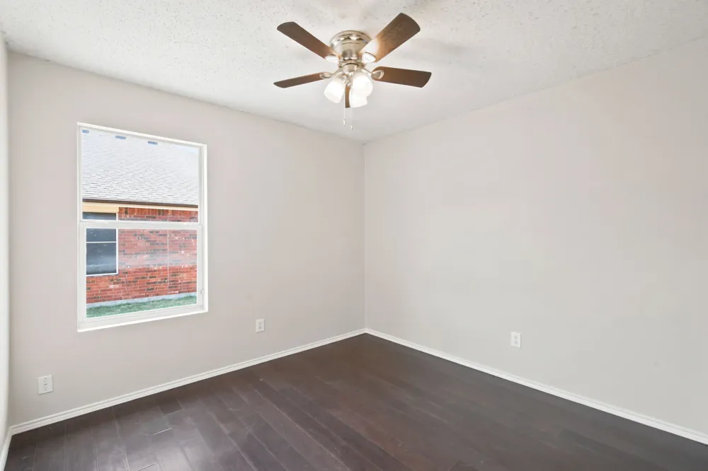 300 Deer Run Drive Sanger, TX 76266
