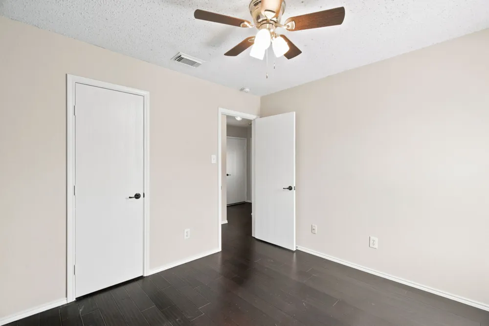 300 Deer Run Drive Sanger, TX 76266