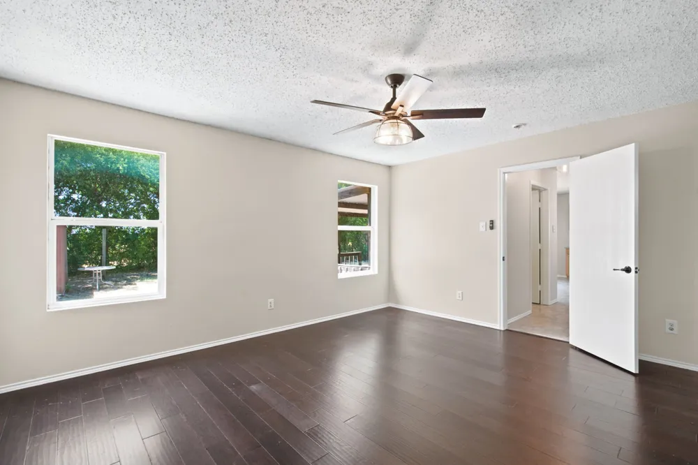 300 Deer Run Drive Sanger, TX 76266
