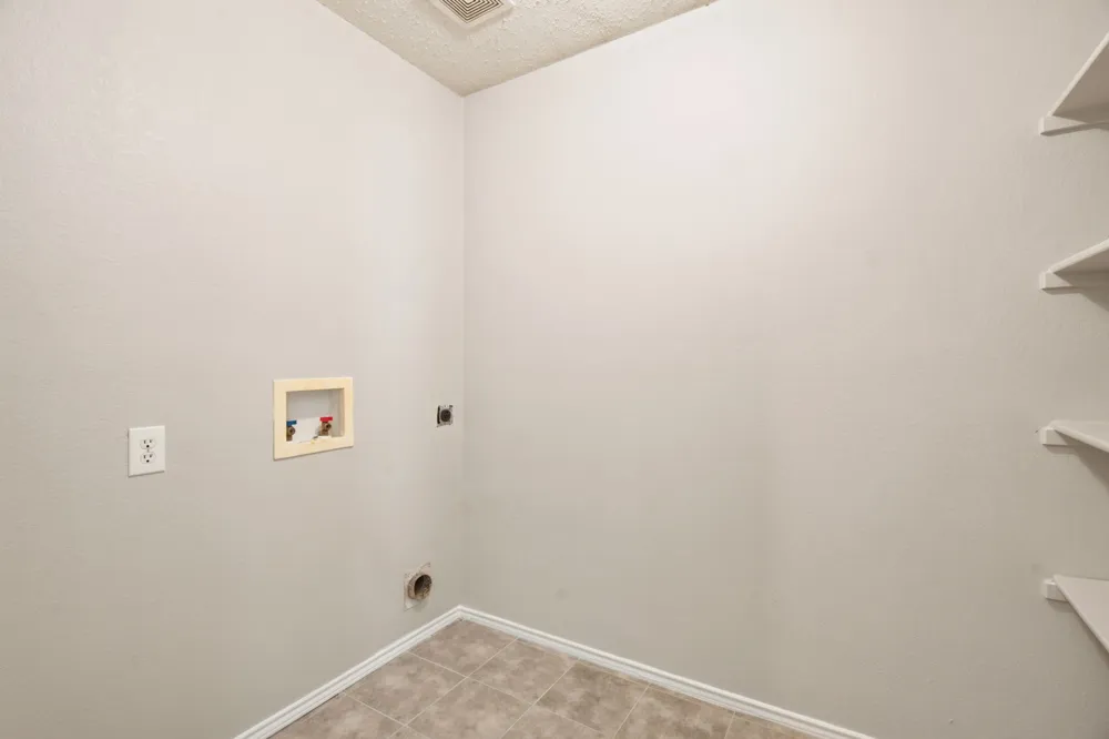 300 Deer Run Drive Sanger, TX 76266