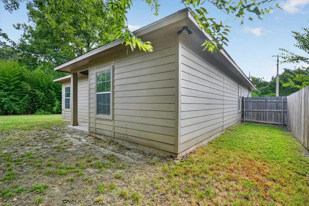 4102 Gordon Street Greenville, TX 75401