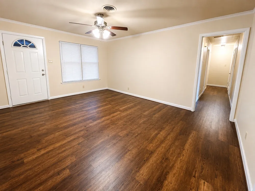 5016 Sabelle Lane Haltom City, TX 76117