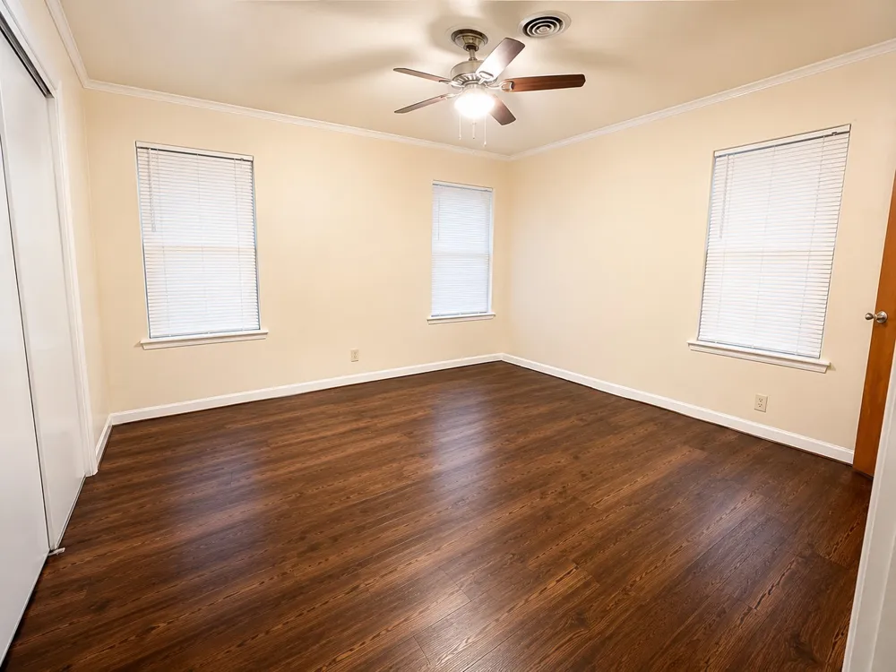 5016 Sabelle Lane Haltom City, TX 76117