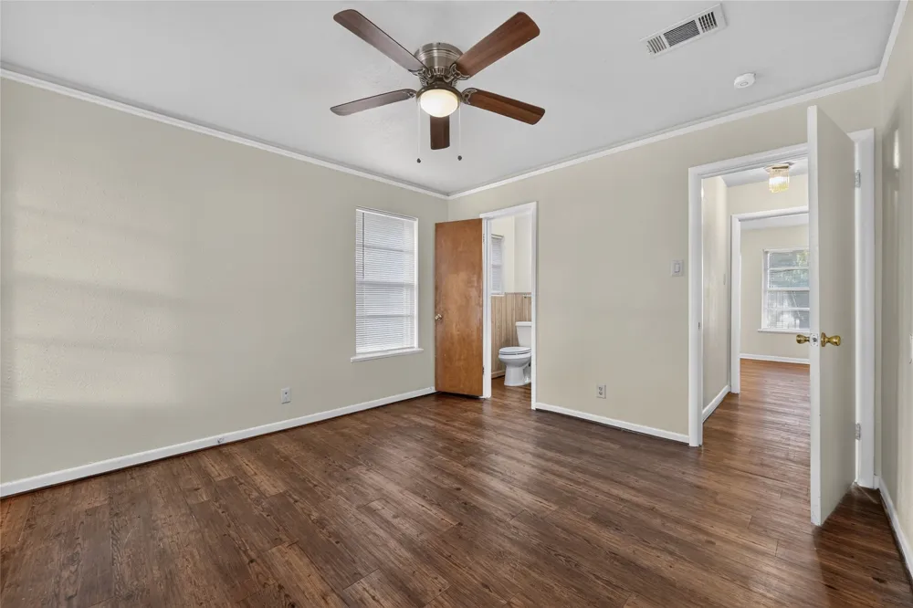 5016 Sabelle Lane Haltom City, TX 76117