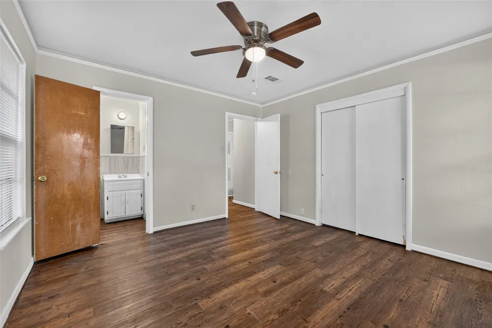5016 Sabelle Lane Haltom City, TX 76117