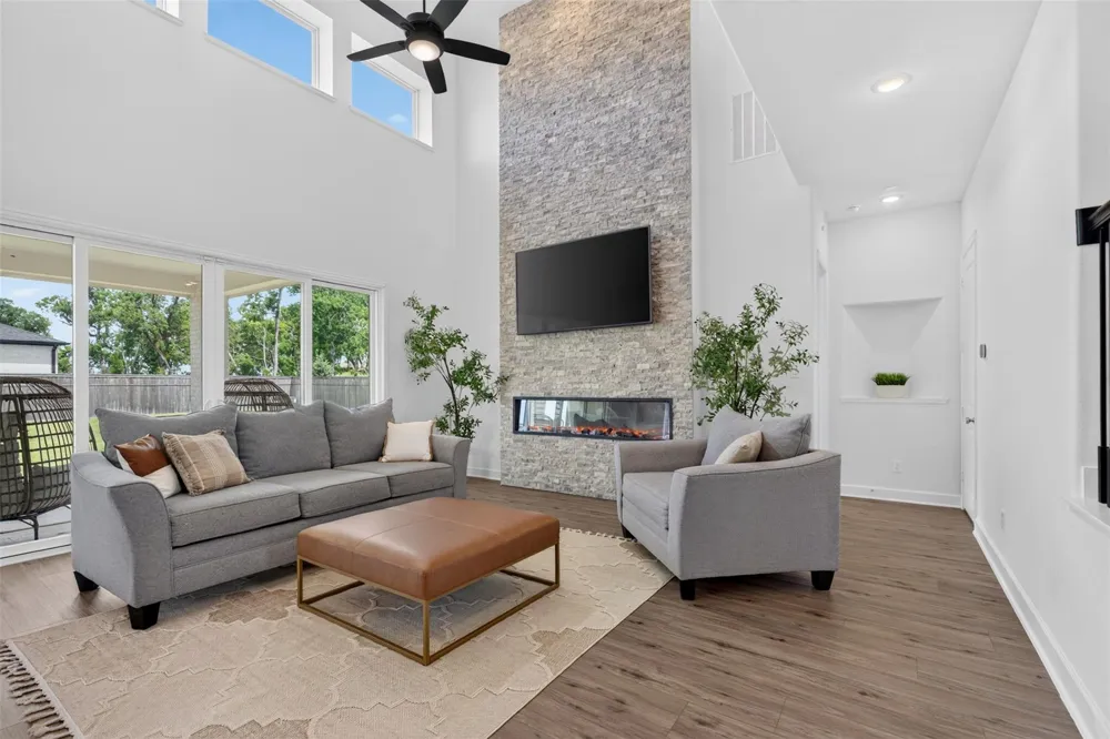 1923 Cathedral Bend Drive Missouri City, TX 77459