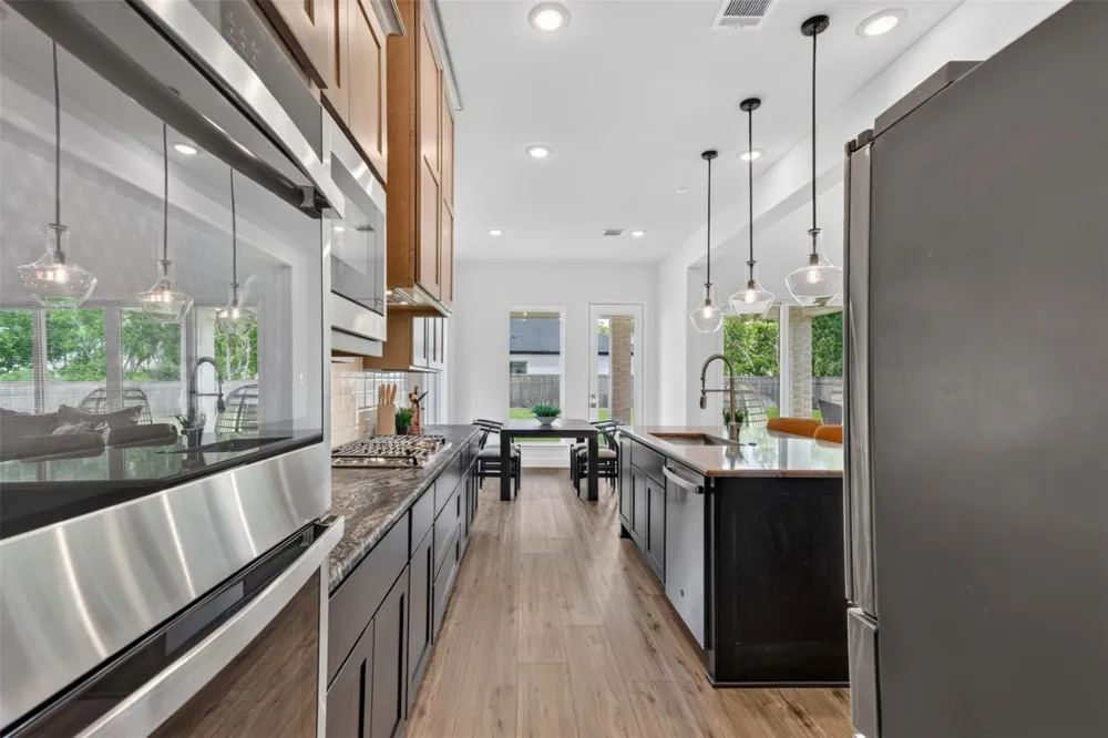 1923 Cathedral Bend Drive Missouri City, TX 77459