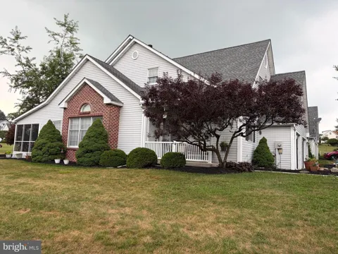 81 HUNTERS TRAIL