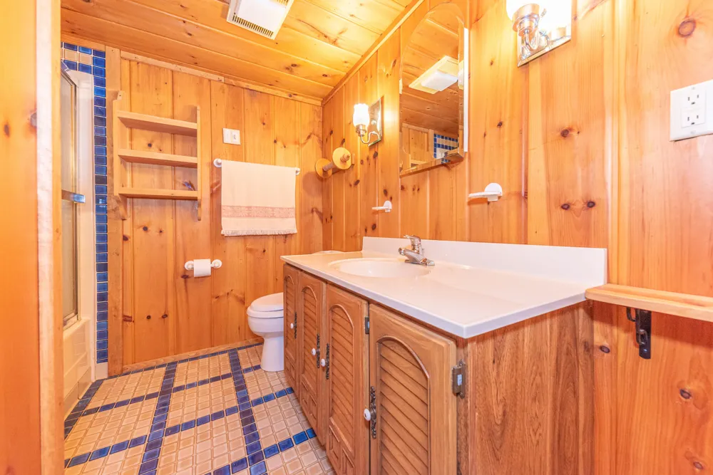 6450 E Michigan Avenue Saline, MI 48176