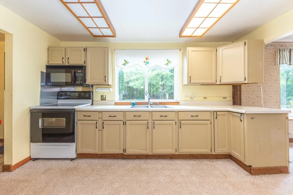 6450 E Michigan Avenue Saline, MI 48176