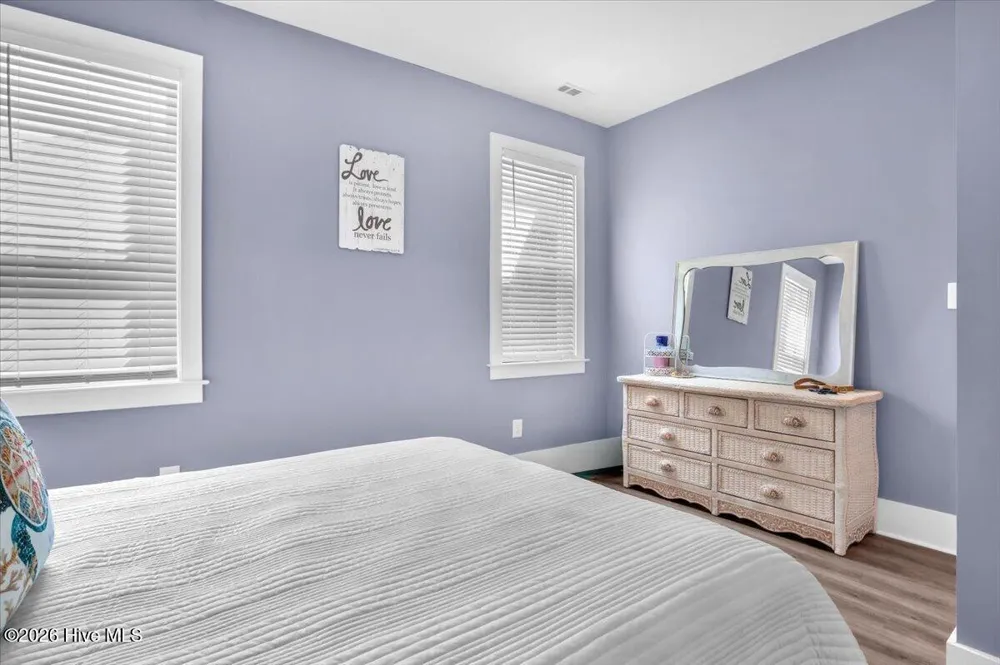302 Deer Trail Emerald Isle, NC 28594