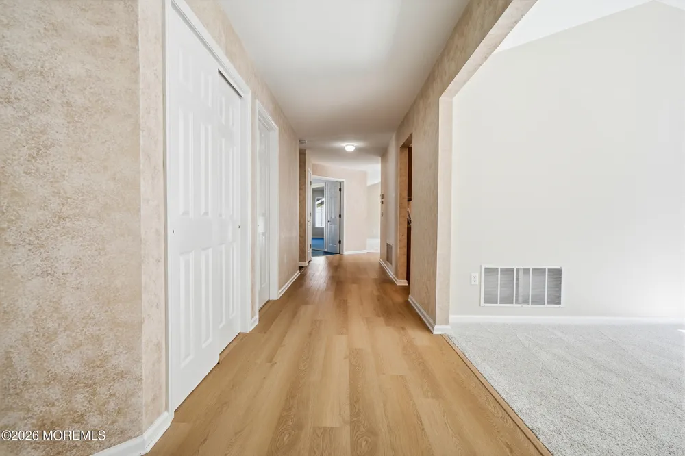 9 Sandhurst Road Lakewood, NJ 08701