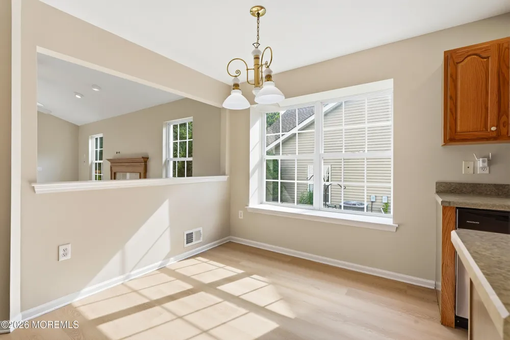 9 Sandhurst Road Lakewood, NJ 08701
