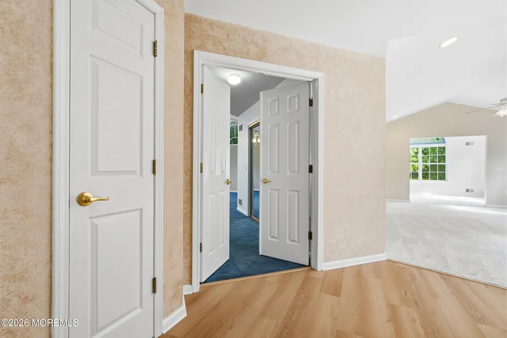 9 Sandhurst Road Lakewood, NJ 08701