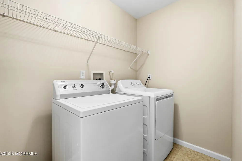 9 Sandhurst Road Lakewood, NJ 08701
