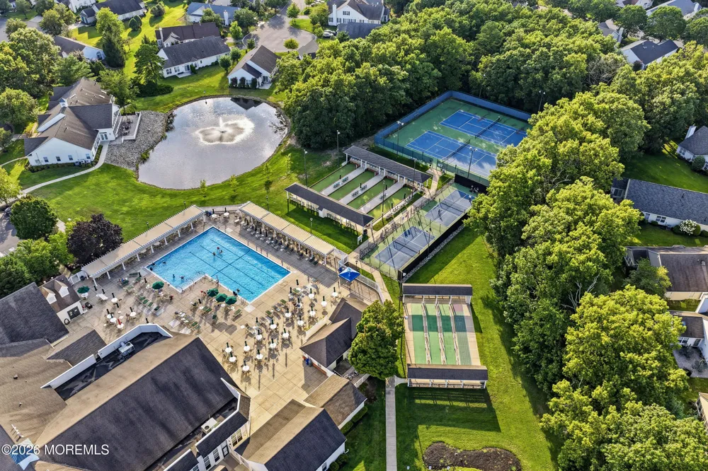 9 Sandhurst Road Lakewood, NJ 08701