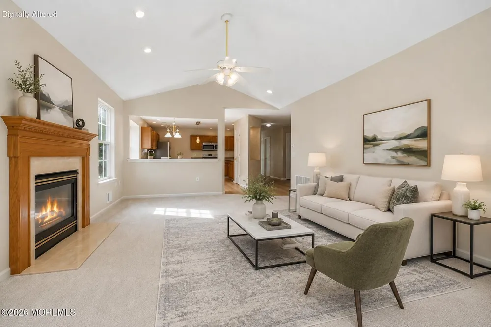 9 Sandhurst Road Lakewood, NJ 08701