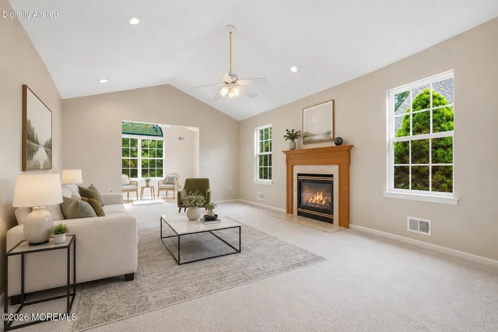 9 Sandhurst Road Lakewood, NJ 08701