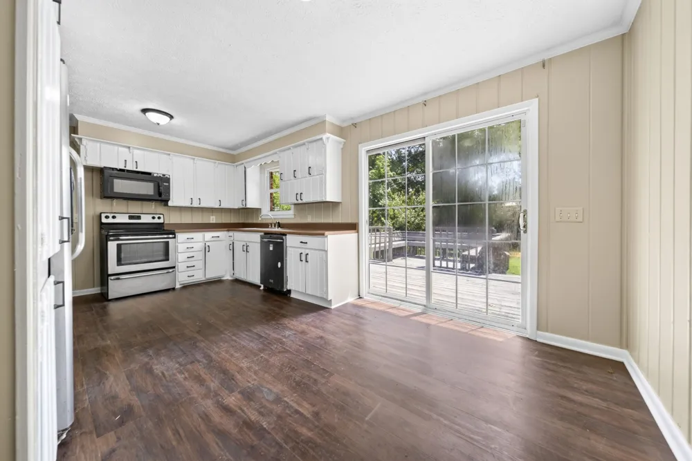 5035 Bonnameade Dr Hermitage, TN 37076