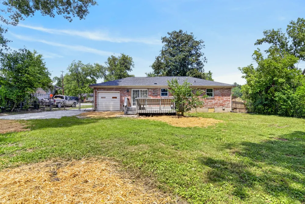 5035 Bonnameade Dr Hermitage, TN 37076