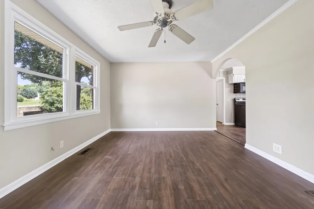 5035 Bonnameade Dr Hermitage, TN 37076