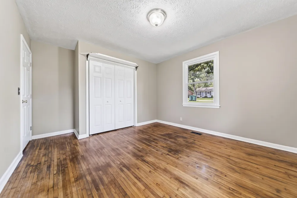 5035 Bonnameade Dr Hermitage, TN 37076