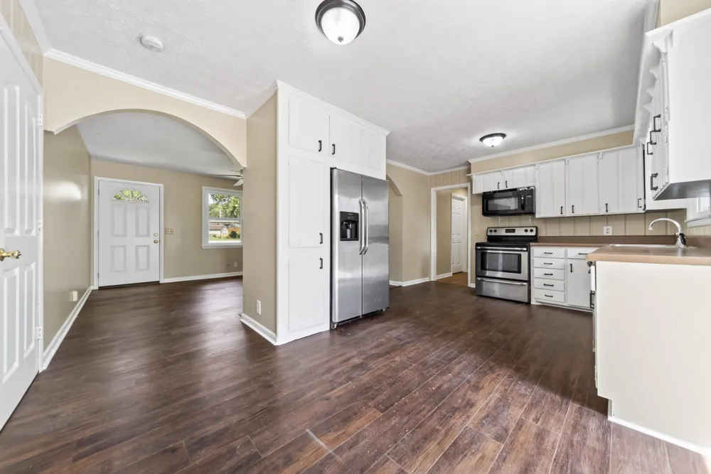 5035 Bonnameade Dr Hermitage, TN 37076
