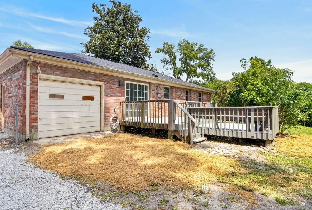 5035 Bonnameade Dr Hermitage, TN 37076