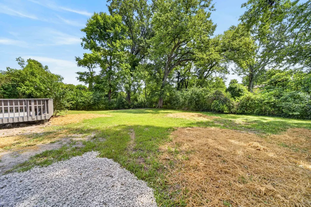 5035 Bonnameade Dr Hermitage, TN 37076
