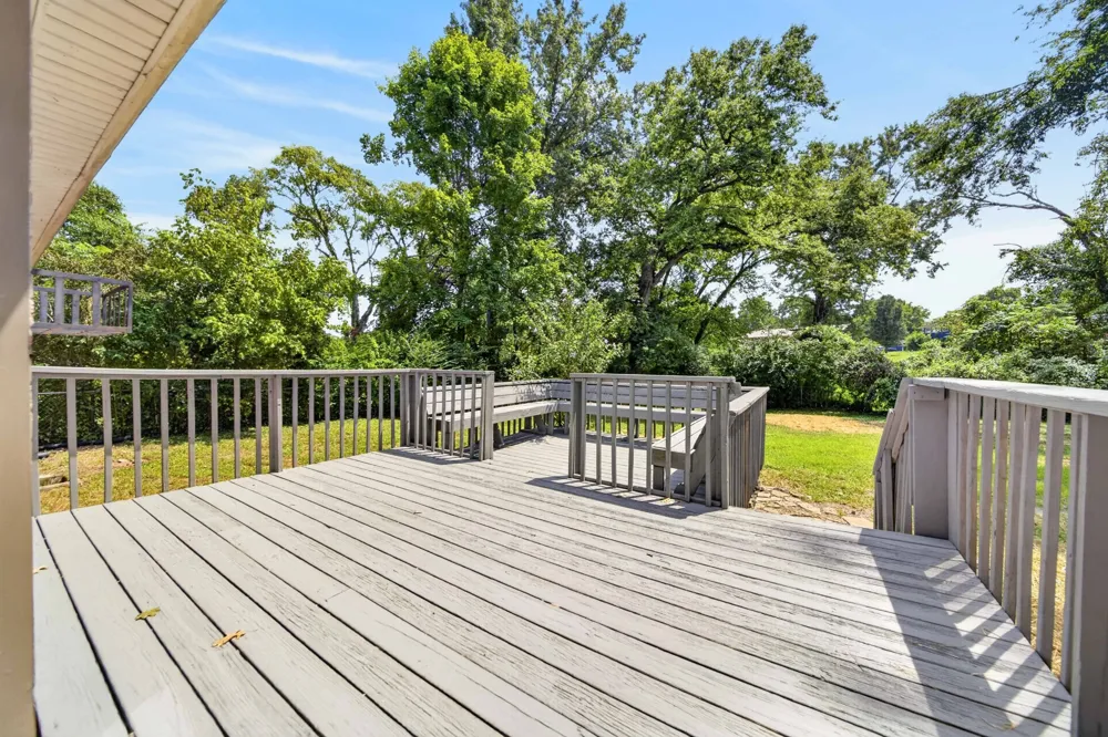 5035 Bonnameade Dr Hermitage, TN 37076