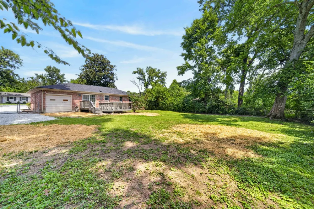 5035 Bonnameade Dr Hermitage, TN 37076