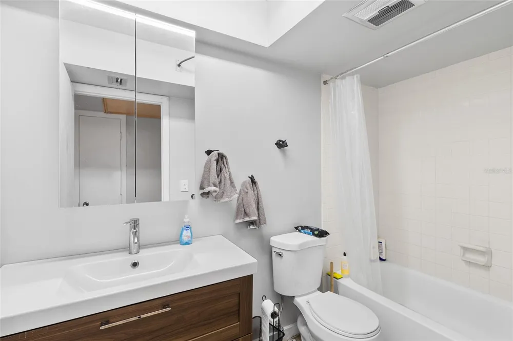 1221 DREW STREET #B3 Clearwater, FL 33755