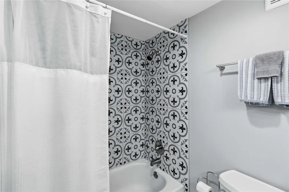 620 CRANES WAY #303 Altamonte Springs, FL 32701