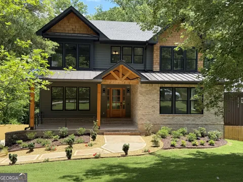 1202 Thomas RD