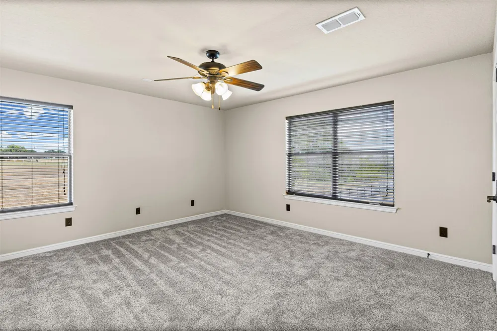 2407 Wills Way Drive Granbury, TX 76049
