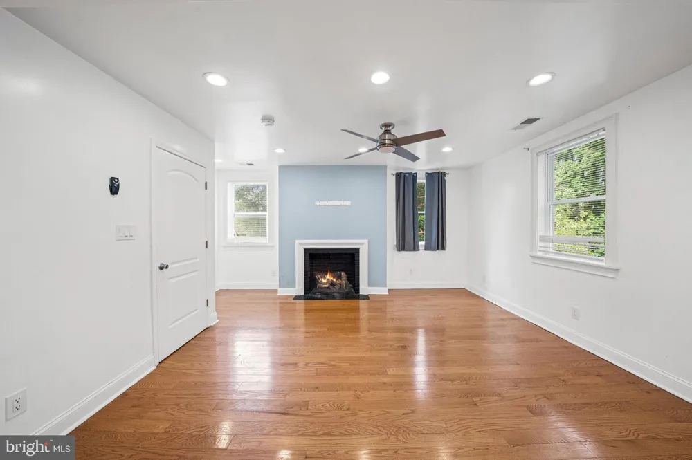 3303 DORCHESTER ROAD Baltimore, MD 21215