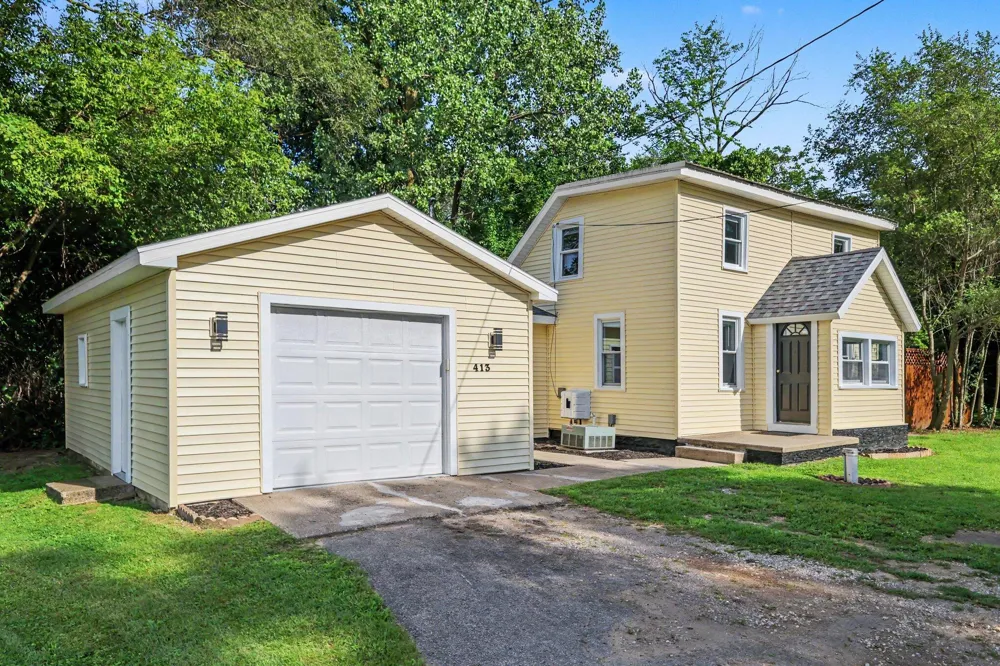 413 7th Street Michigan Center, MI 49254