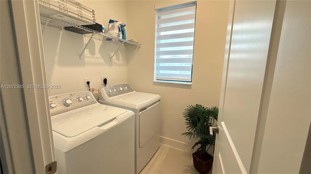 8388 NW 49th St Doral, FL 33166