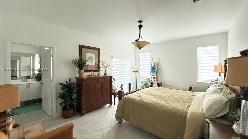 8388 NW 49th St Doral, FL 33166