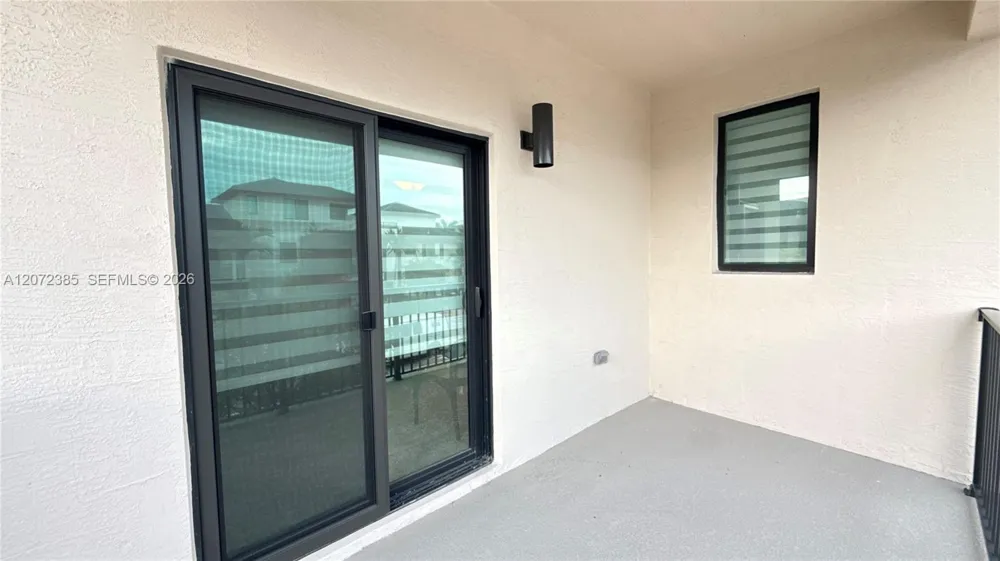 8388 NW 49th St Doral, FL 33166