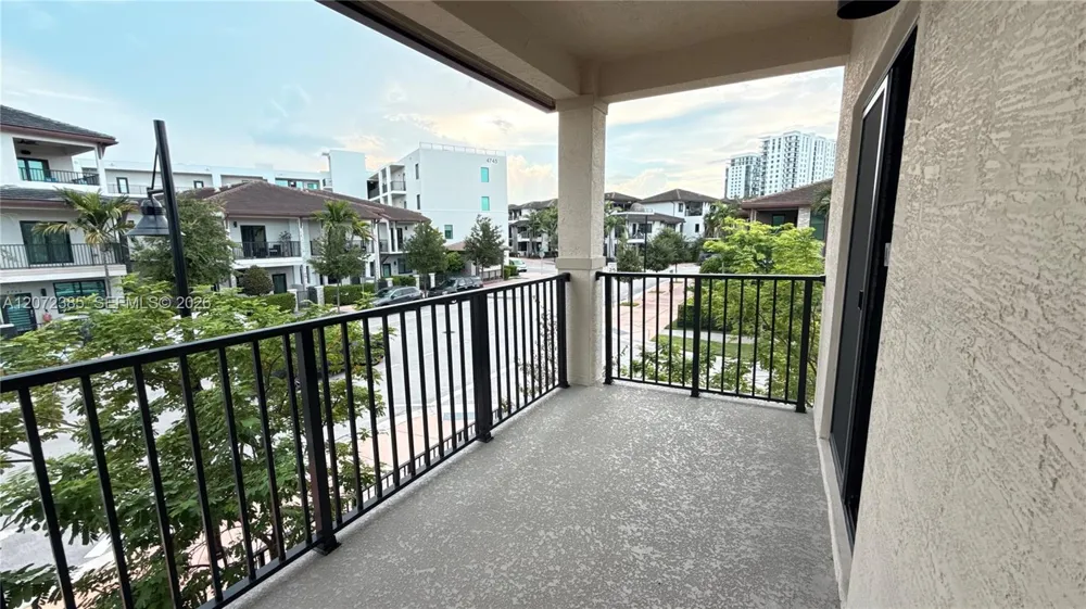 8388 NW 49th St Doral, FL 33166