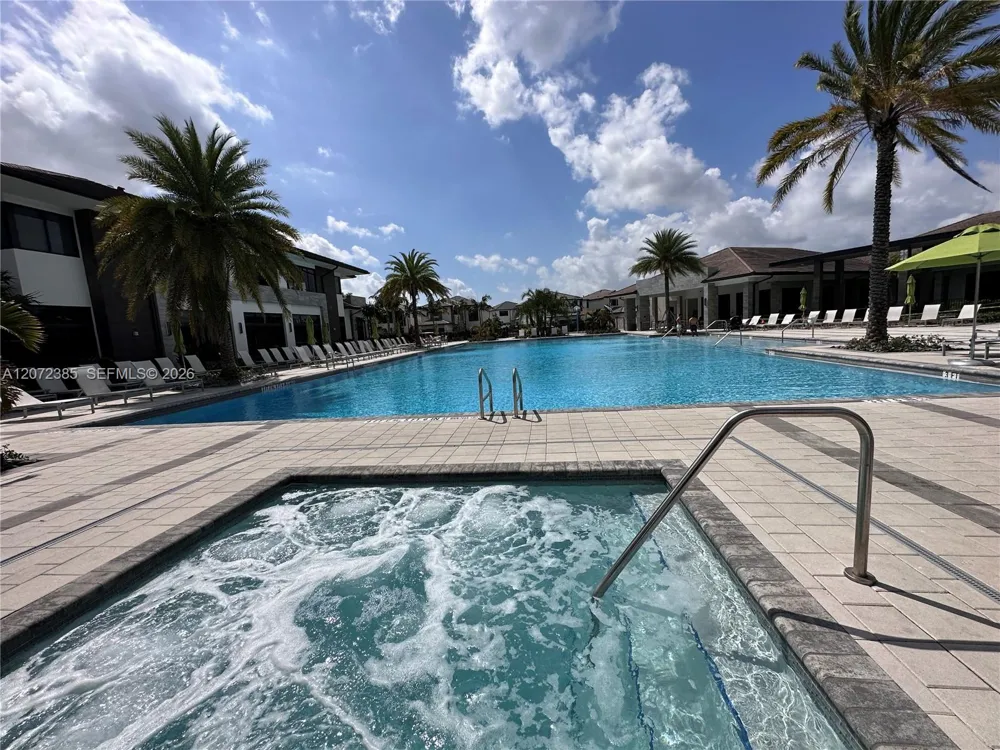 8388 NW 49th St Doral, FL 33166