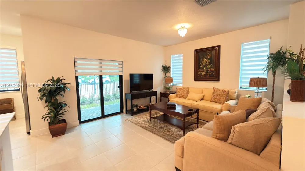 8388 NW 49th St Doral, FL 33166