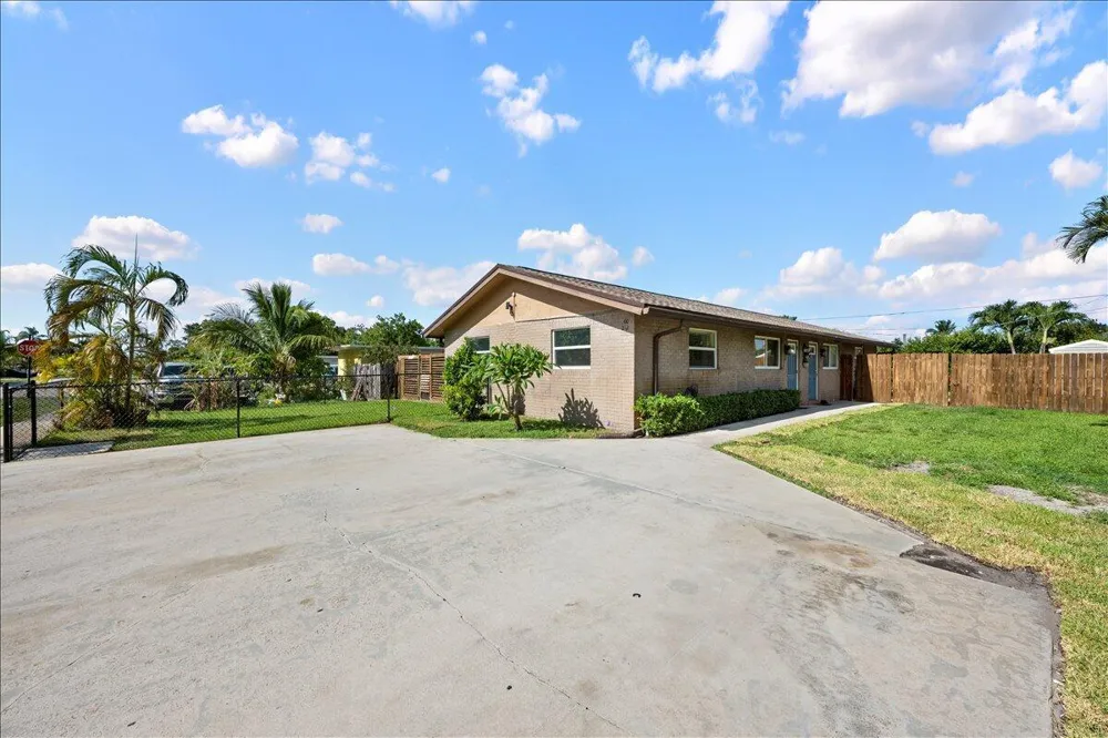 260 JENNINGS AVENUE #262 